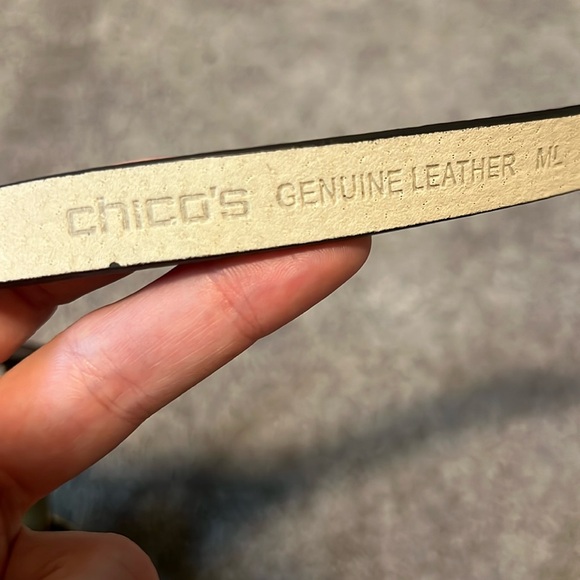 Chico’s Genuine Leather Adjustable Belt Horseshoe - Picture 2 of 4